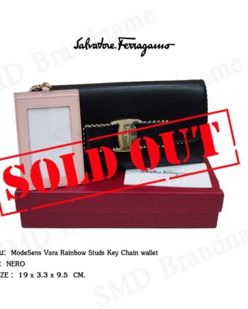 Salvatore Ferragamo กระเป๋าตังค์ใบยาว รุ่น ModeSens Vara Rainbow Studs Key Chain wallet Code: 22 D312 0691195