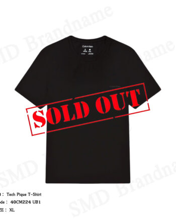 Calvin Klein เสื้อยืดคอกลมผู้ชาย รุ่น Tech Pique T-Shirt Code: 40CM224 UB1