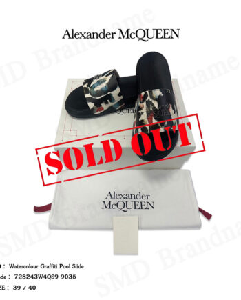 Alexander McQueen รองเท้าแตะ รุ่น  Watercolour Graffiti Pool Slide Code 728243W4QS9 9035