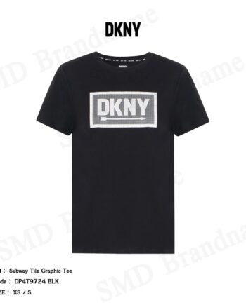 DKNY Sport เสื้อยืดคอกลม รุ่น Subway Tile Graphic Tee Code: DP4T9724 BLK