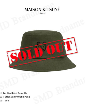 Maison Kitsune หมวกบักเก็ต รุ่น Fox Head Patch Bucket Hat Code: LM06113WW0088 P360