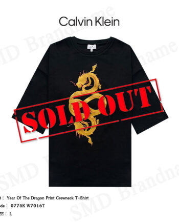 CK Calvin Klein เสื้อยืดคอกลม รุ่น Year Of The Dragon Print Crewneck T-Shirt Code: 0775K W7016T