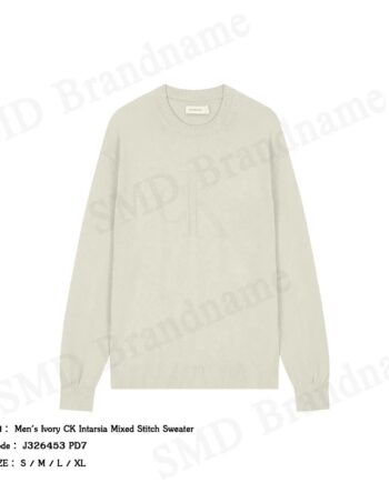 Calvin Klein Jeans เสื้อสเวตเตอร์ผู้ชาย รุ่น Men's Ivory CK Intarsia Mixed Stitch Sweater Code: J326453 PD7