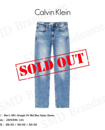 Calvin Klein Jeans กางเกงยีนส์ผู้ชาย รุ่น Men's 90's Straight Fit Mid Blue Italian Denim Code: J325396 1AA