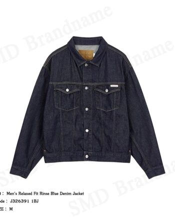 Calvin Klein เสื้อแจ็คเก็ตยีนส์ผู้ชาย รุ่น Men's Relaxed Fit Rinse Blue Denim Jacket Code: J326391 1BJ