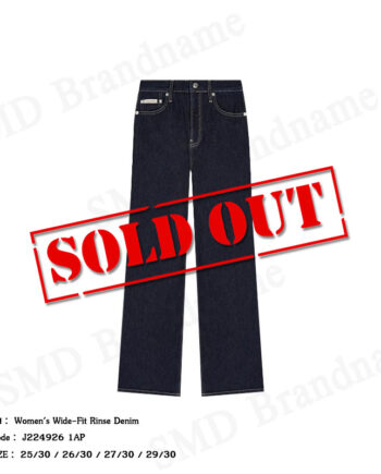 Calvin Klein Jeans กางเกงยีนส์ผู้หญิง รุ่น Women's Wide-Fit Rinse Denim Code: J224926 1AP