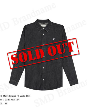 Calvin Klein Jeans เสื้อแจ็คเก็ตผู้ชาย รุ่น Men's Relaxed Fit Denim Shirt Code: J327342 1BY