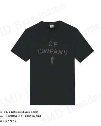 C.P. Company เสื้อยืดคอกลมผู้ชาย รุ่น 30/2 Embroidered Logo T-Shirt Code: 19CMTS111A 110301W 978