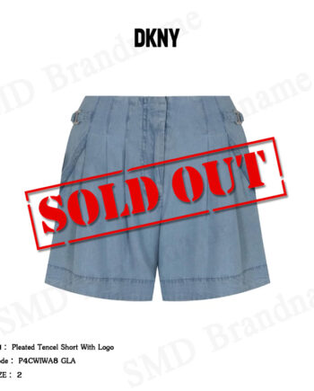 DKNY กางเกงขาสั้นผู้หญิง รุ่น Pleated Tencel Short With Logo Code: P4CWIWA8 GLA