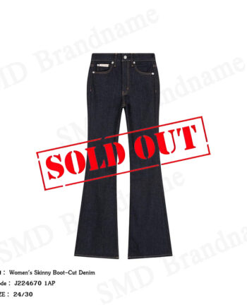 Calvin Klein Jeans กางเกงยีนส์ผู้หญิง รุ่น Women's Skinny Boot-Cut Denim Code: J224670 1AP