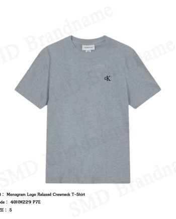 Calvin Klein Jeans เสื้อยืดคอกลมผู้ชาย รุ่น Monogram Logo Relaxed Crewneck T-Shirt Code: 40HM229 P7E