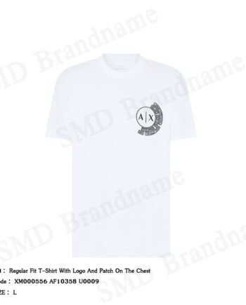 Armani Exchange เสื้อยืดคอกลมผู้ชาย รุ่น Regular Fit T-Shirt With Logo And Patch On The Chest Code: XM000556 AF10358 U0009