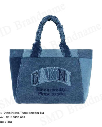 Ganni กระเป๋าถือ รุ่น Denim Medium Trapeze Shopping Bag Code: B2110090 567