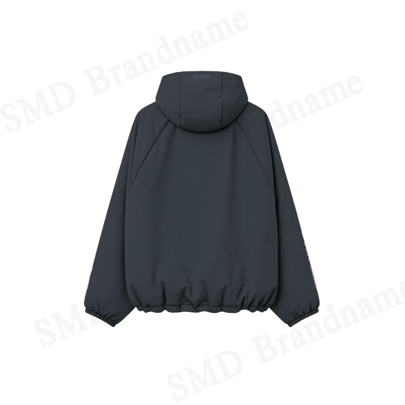 Essentials Fear of God เสื้อสเวตเตอร์ผู้ชาย รุ่น Men's Tech Nylon Half Zip Anorak Code: 202HO258241F