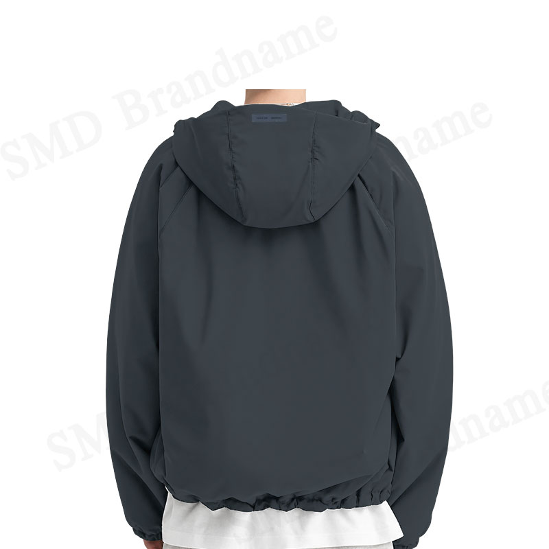 Essentials Fear of God เสื้อสเวตเตอร์ผู้ชาย รุ่น Men's Tech Nylon Half Zip Anorak Code: 202HO258241F