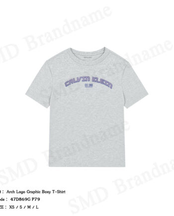 Calvin Klein Jeans เสื้อยืดคอกลมผู้หญิง รุ่น Arch Logo Graphic Boxy T-Shirt Code: 47D869G P79