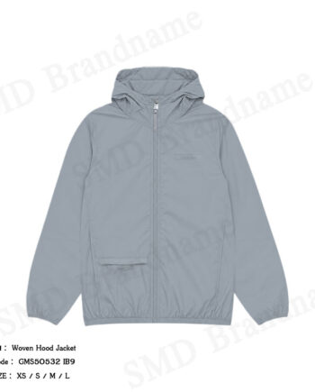 Calvin Klein เสื้อแจ็คเก็ตผู้ชาย รุ่น Woven Hood Jacket Code: GMS5O532 IB9